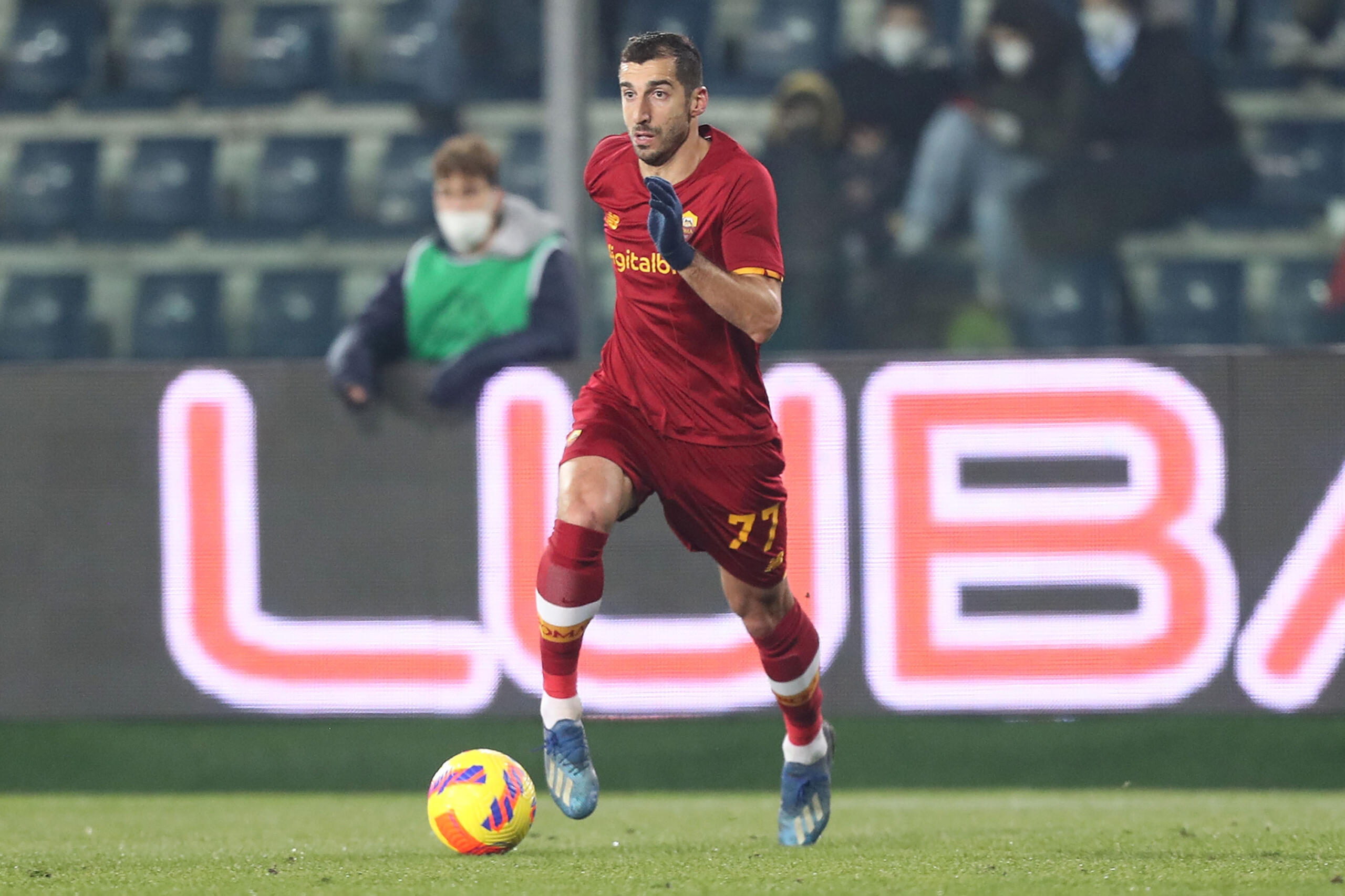 Vitesse-Roma, Mkhitaryan