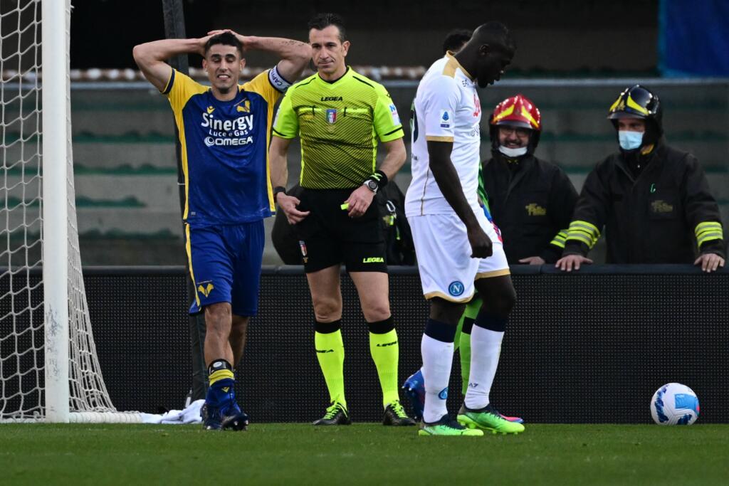 Hellas-Verona, due espulsioni in gara: due in volte in stagione e sempre col Napoli