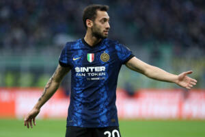 Inter Calhanoglu rigore