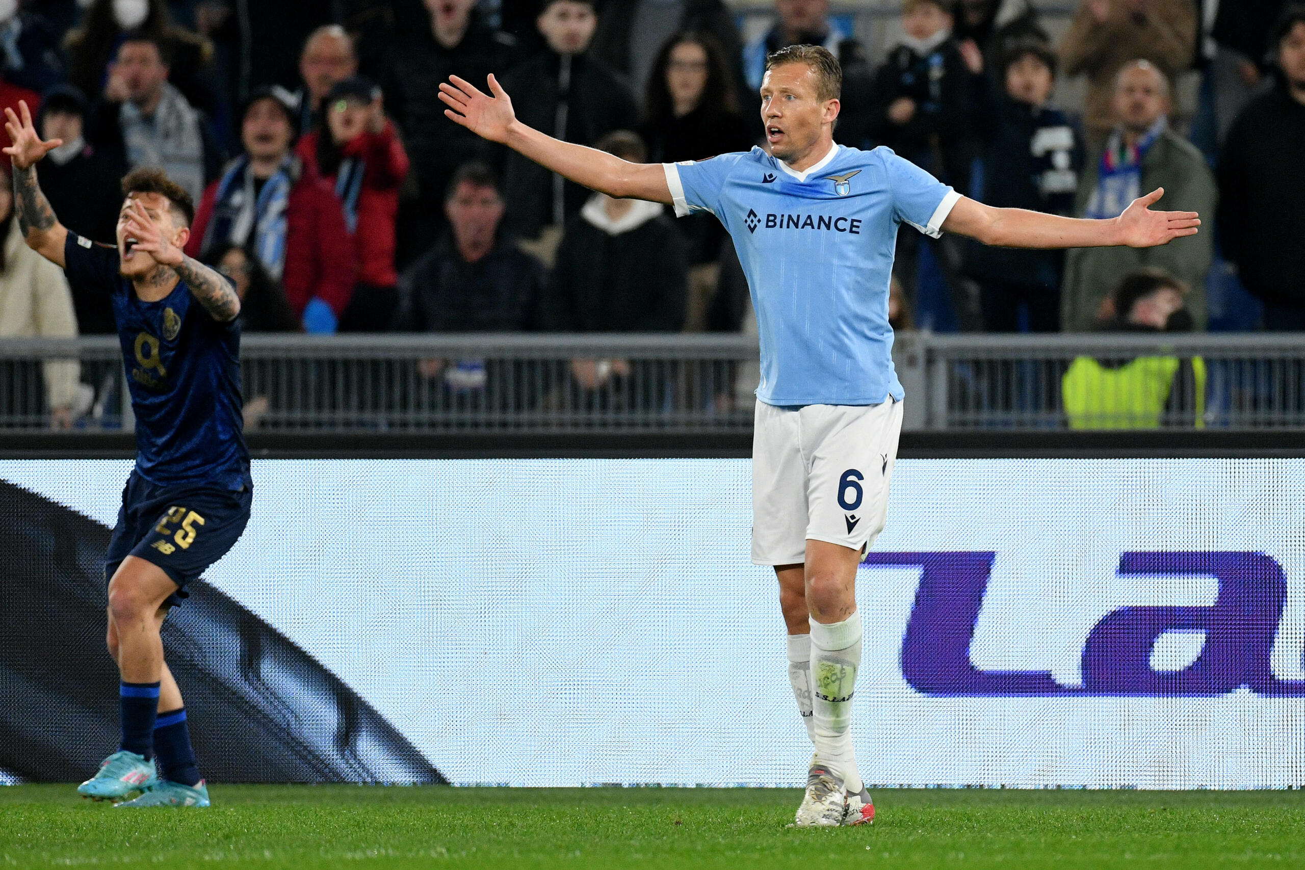 Rinnovo Lucas Leiva Lazio