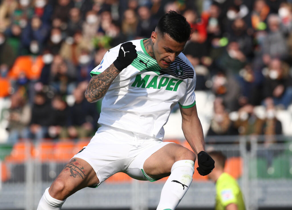 Serie A, fine primo tempo: Salernitana-Sassuolo 1-2. Spezia-Cagliari 0-0