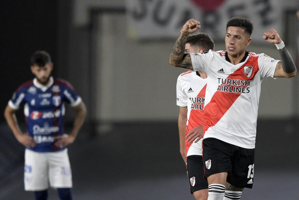 Manchester United, occhi su Enzo Fernandez del River Plate: i dettagli