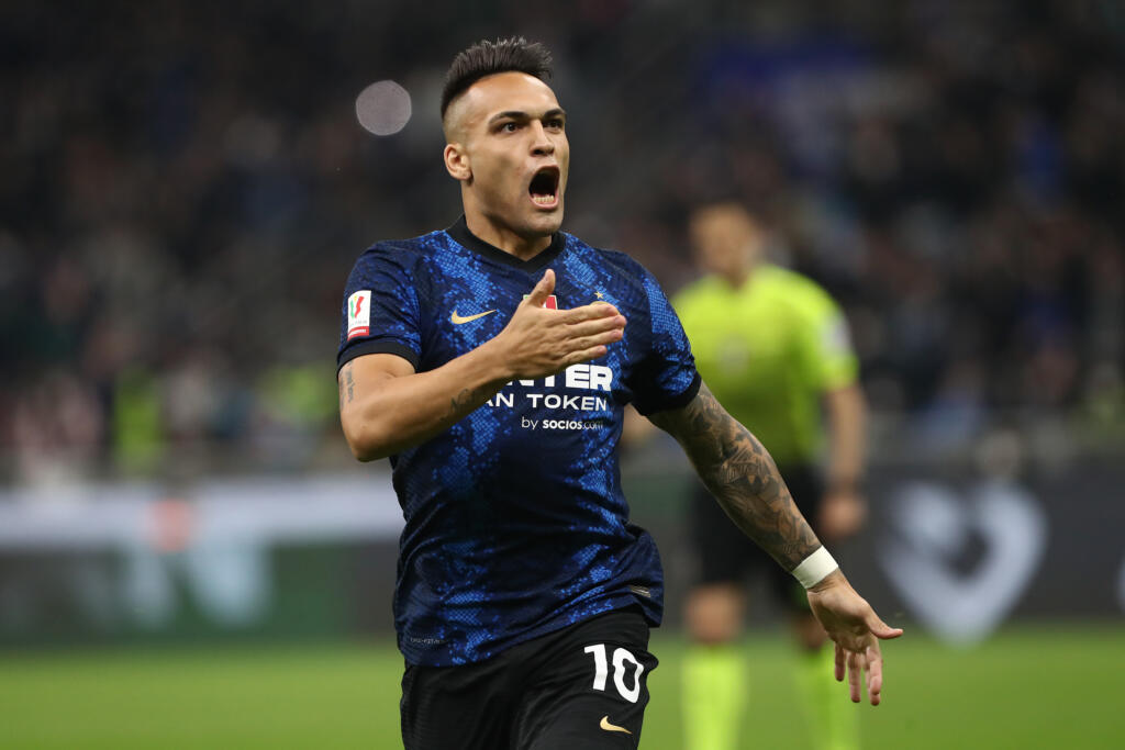 Coppa Italia, doppietta Lautaro: Inter avanti 2-0 nel primo tempo con il Milan