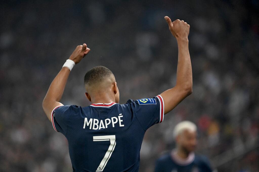 PSG MBAPPE RINNOVO