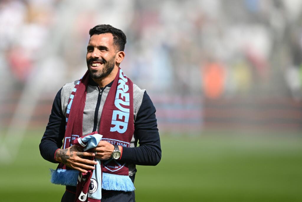 Carlos Tevez annuncia il ritiro dal calcio giocato a 38 anni
