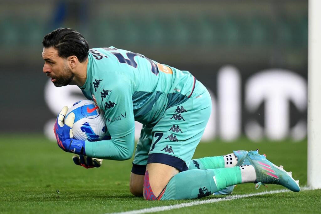 Lazio, sondaggio per Sirigu ma il Napoli è in pole
