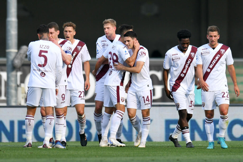 Mercato Torino, molto caldo l’asse con il Cagliari: il punto