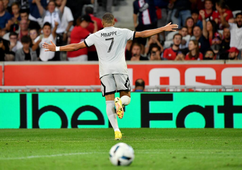 Ligue 1, Lille-PSG 1-7: tutto facile per i parigini. Tripletta di Mbappé