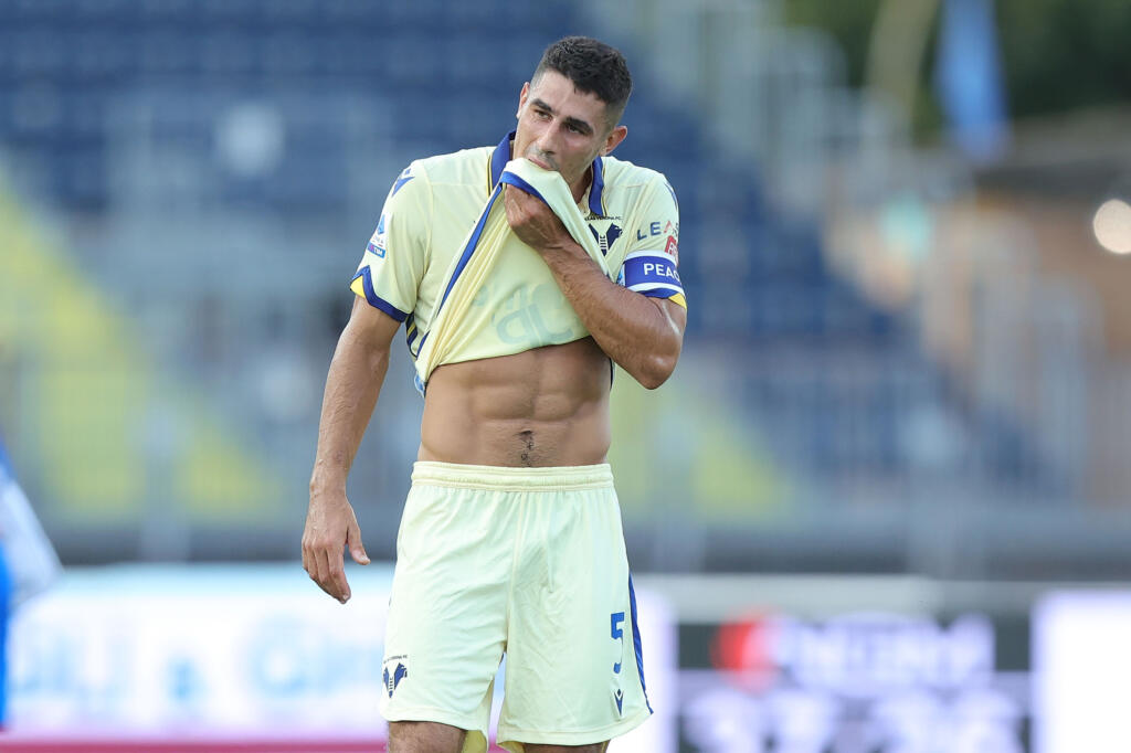 Mercato Verona, ufficiale il rinnovo di Faraoni: il comunicato