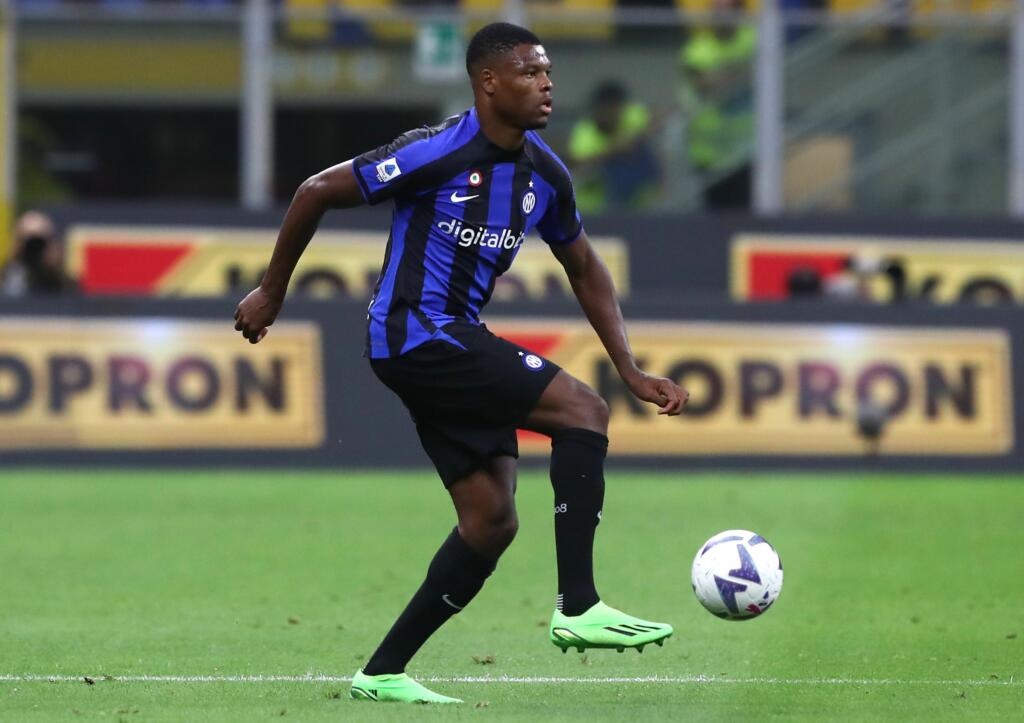 Mercato Inter, Dumfries verso la cessione a giugno: le ultime