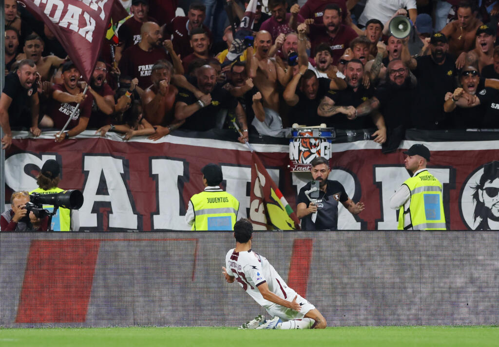 Juventus-Salernitana 0-2 al 45′: Candreva e Piatek per il doppio vantaggio