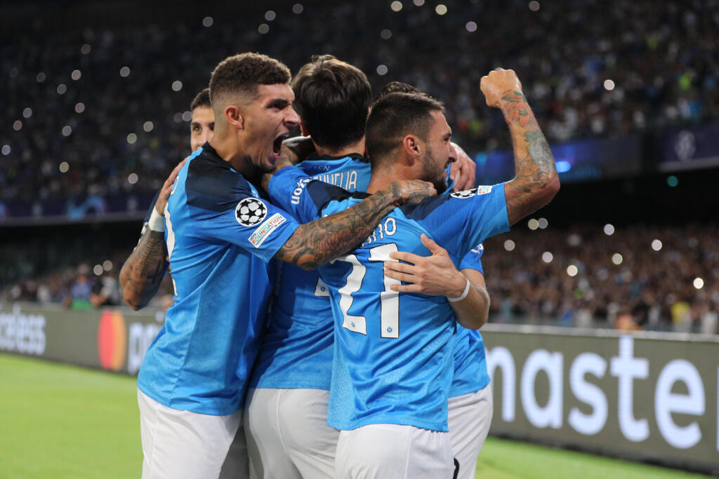 Ufficiale, rinviata Rangers-Napoli e trasferta vietata ai partenopei: i motivi