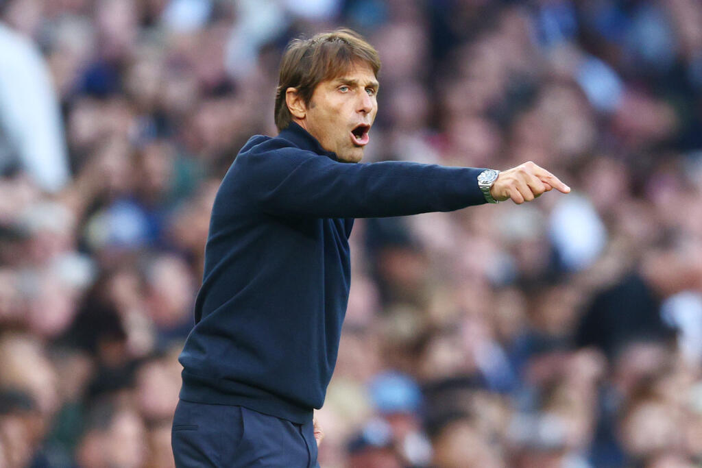 Conte nuovo allenatore della Juve? Arriva la secca smentita del tecnico