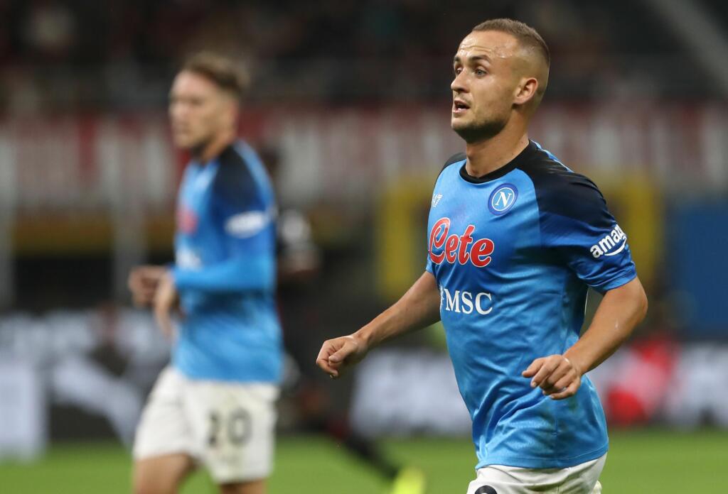 Mercato Napoli, primi contatti per il rinnovo di Lobotka: la situazione