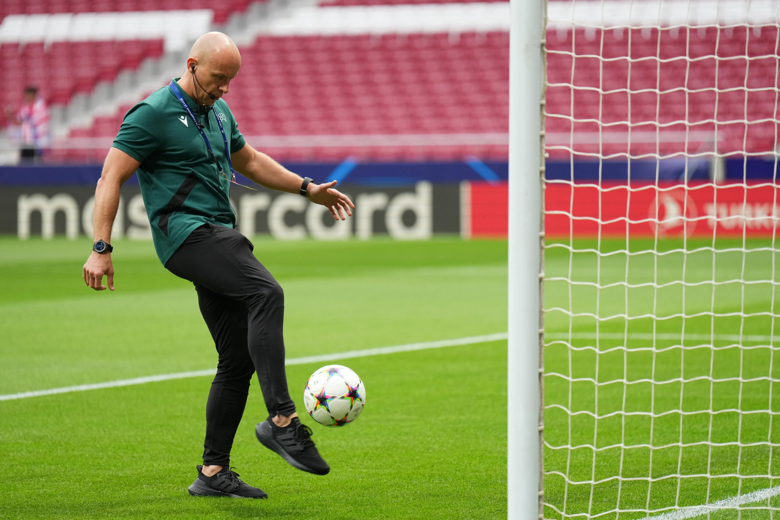 Benfica-Juventus, problema técnico sensacional abala o pré-jogo