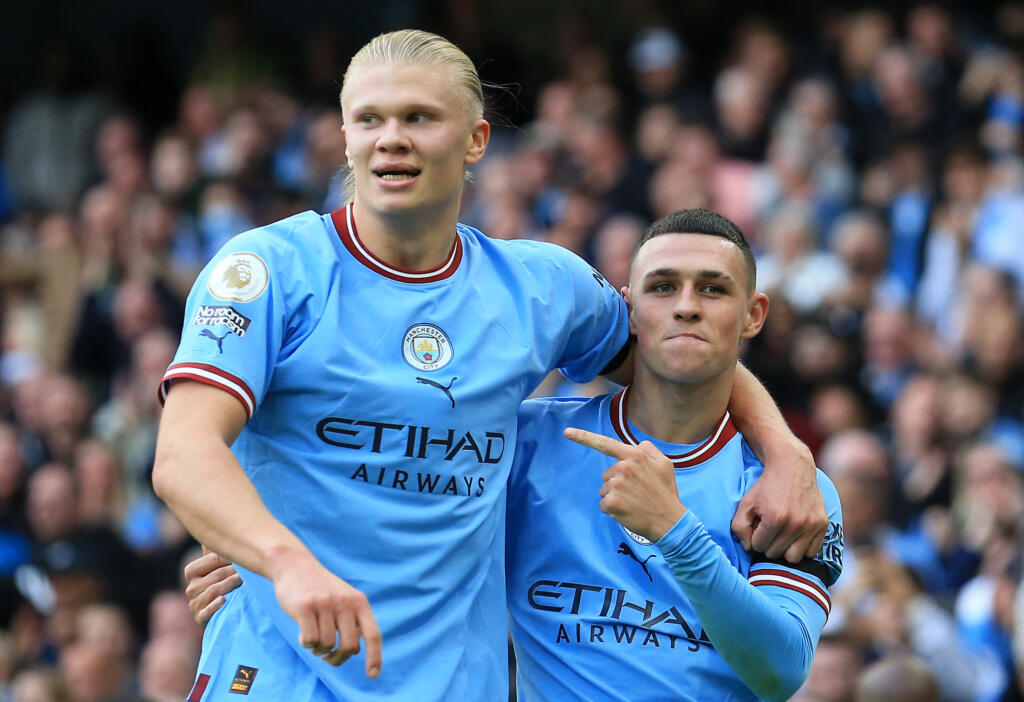 City spaziale: vince 6-3 contro lo United. Triplette per Foden e Haaland