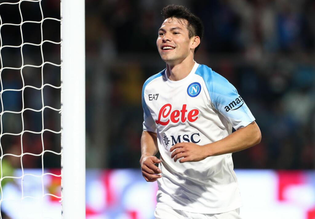 Lozano segna il terzo gol più veloce del Napoli in Champions League