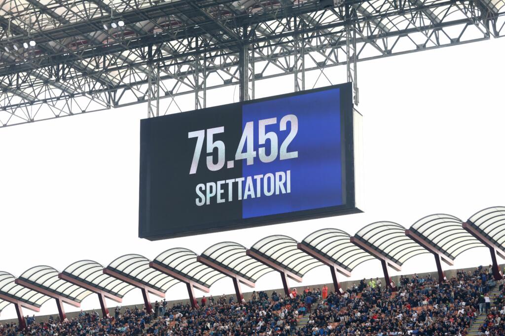 La Serie A allo stadio: Milan e Inter volano nella media spettatori