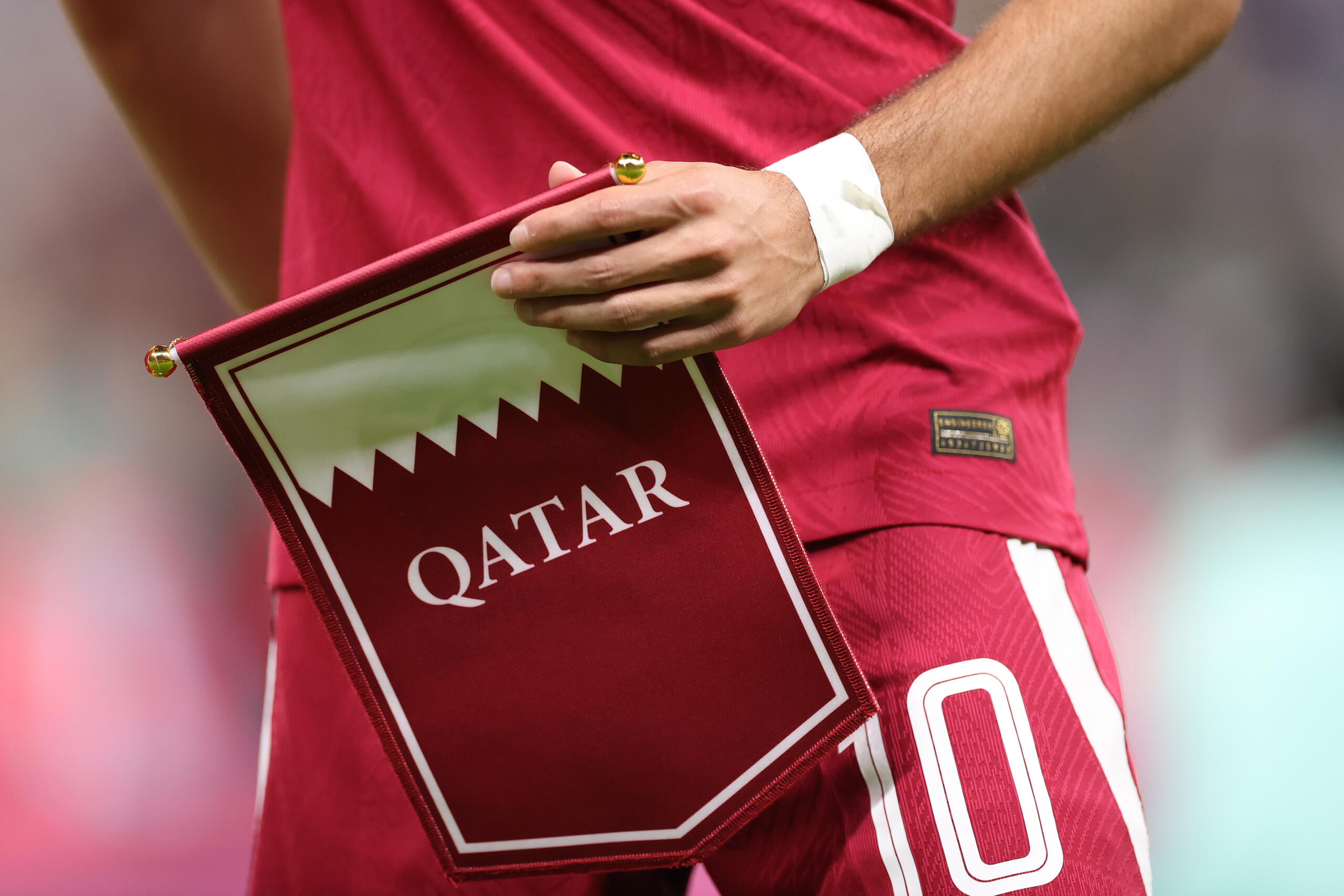 qatar 2022 fascia arcobaleno