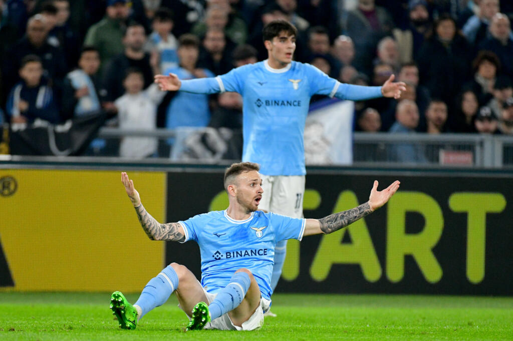 Lazio, ufficiale il rinnovo di Lazzari: le ultime