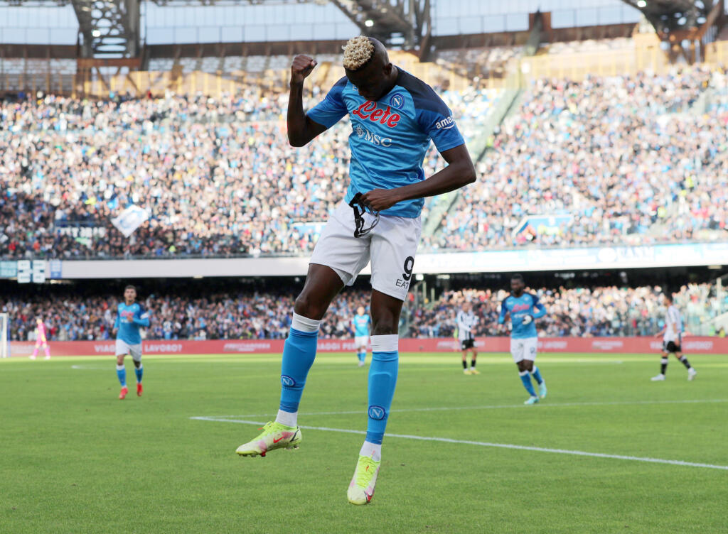 Napoli, priorità al club per Osimhen dopo l’infortunio in Nazionale
