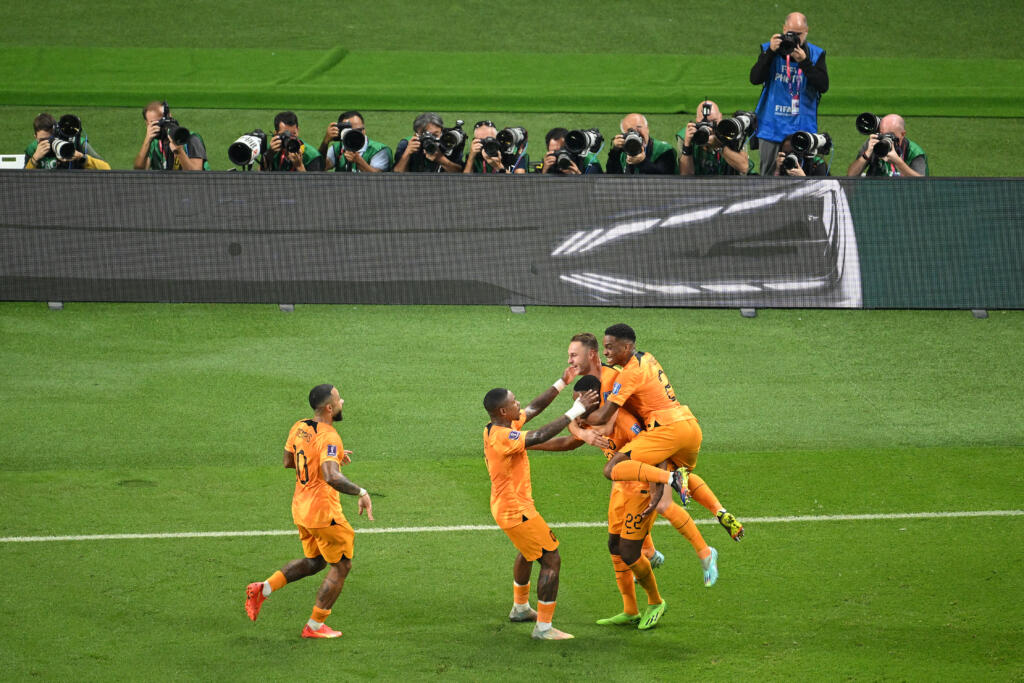 Olanda-Stati Uniti 3-1: uno straripante Dumfries trascina gli Oranje ai quarti