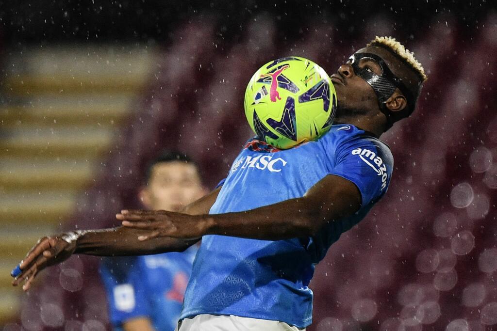 Ighalo in esclusiva a omasports: “Osimhen è un attaccante completo, la prossima estate lascerà il Napoli. Vale almeno 120 milioni”
