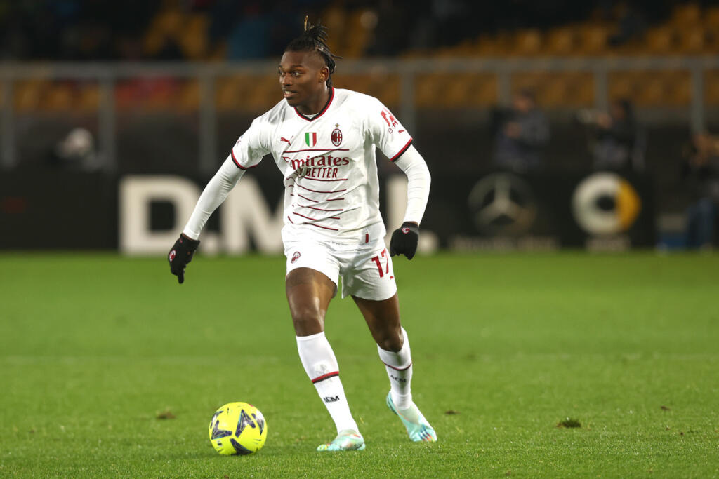 Mercato Milan, sul rinnovo di Leao cala il gelo: il punto