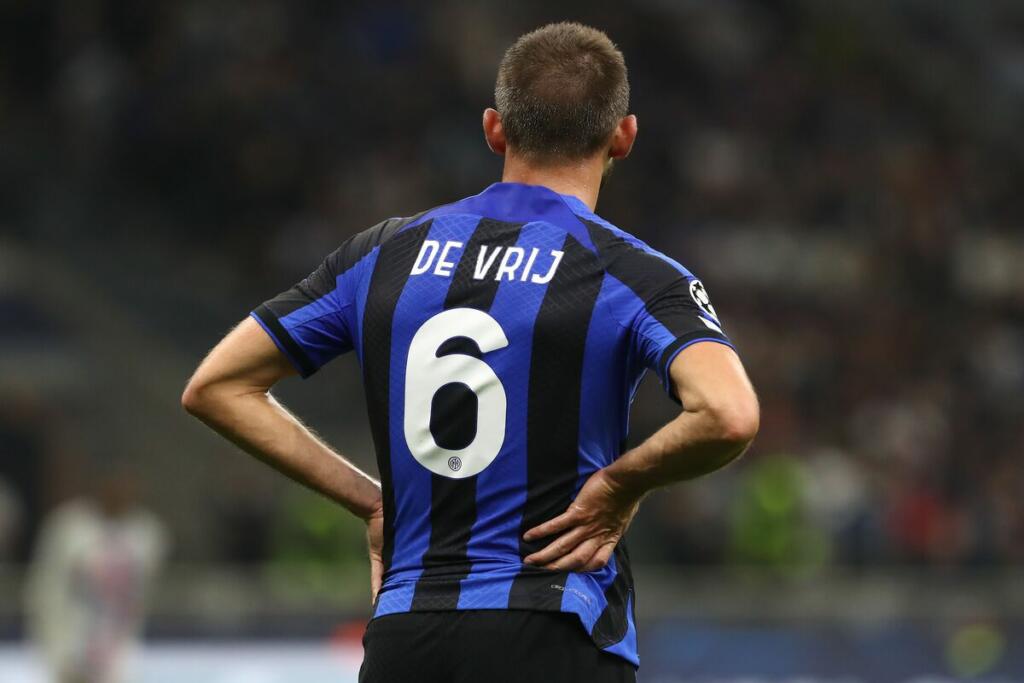 Inter rinnovo De Vrij