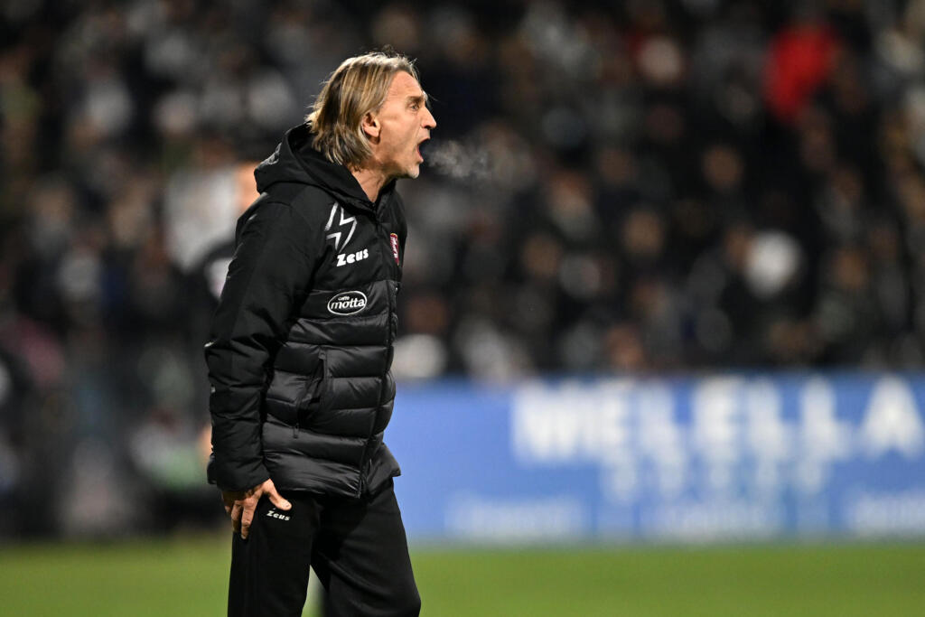Salernitana, Nicola: “Non bisogna crocifiggere l’errore di un giocatore”