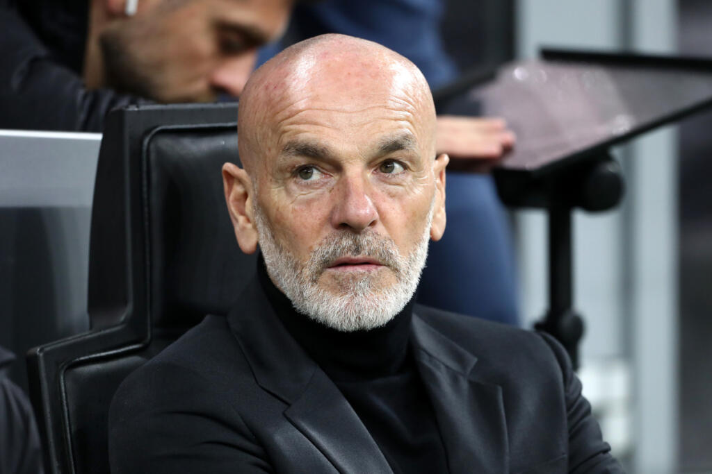 Pioli annuncia: “Diaz out, con la Fiorentina gioca De Ketelaere”