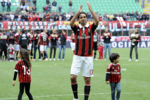 Nesta Tottenham Milan