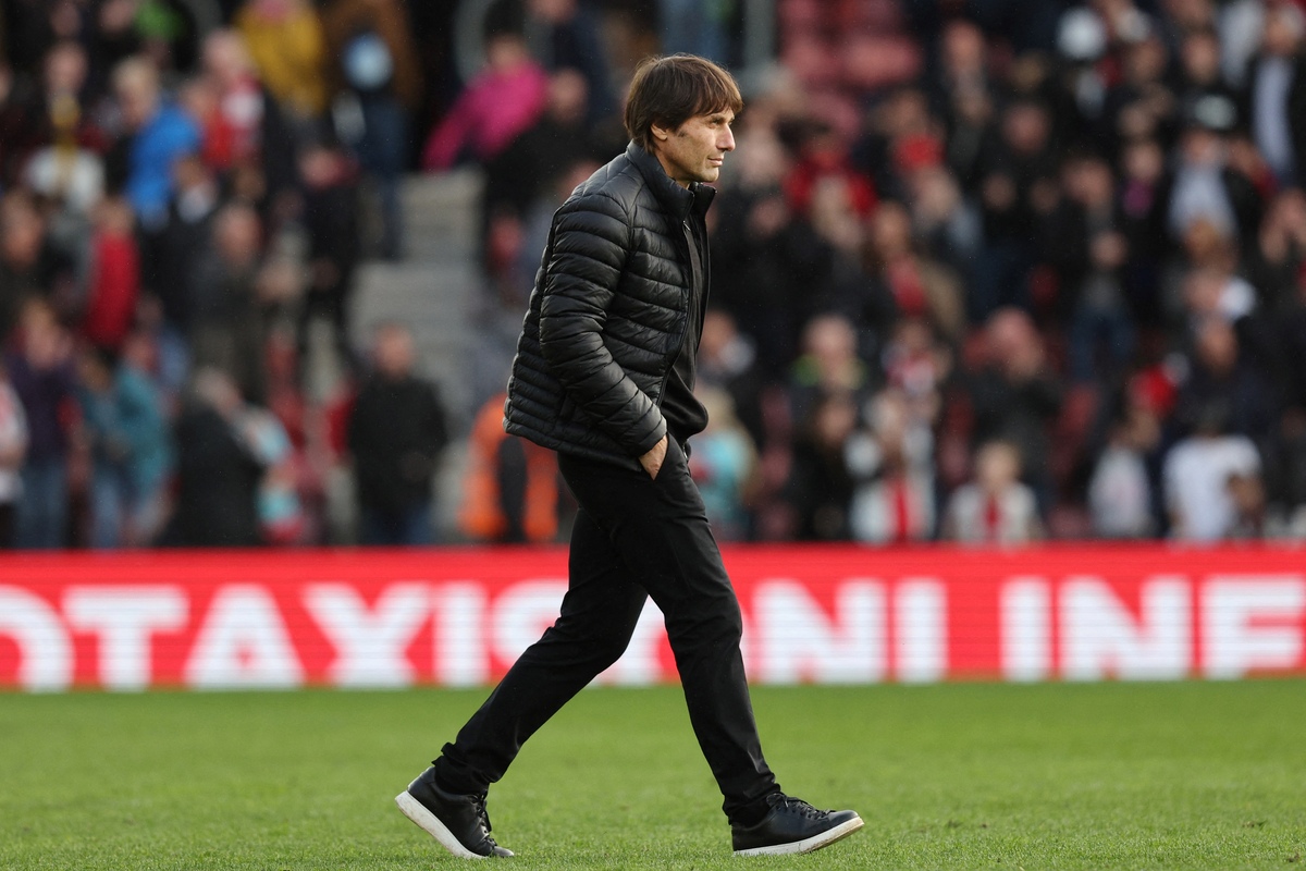 Conte Tottenham esonero