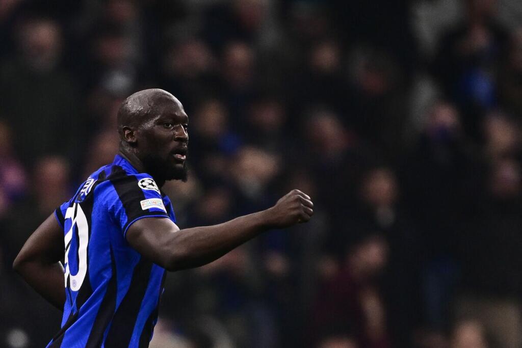 Mercato Inter, a lavoro per la permanenza di Lukaku: le condizioni