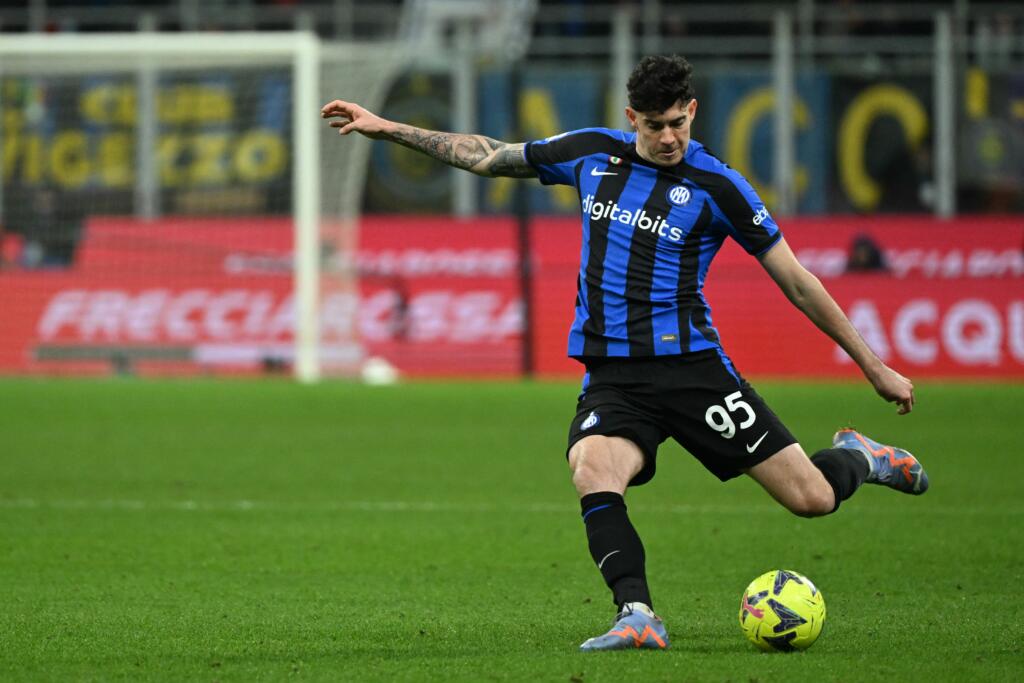 Inter, parla l’agente di Bastoni: “C’è grande interesse attorno a lui”