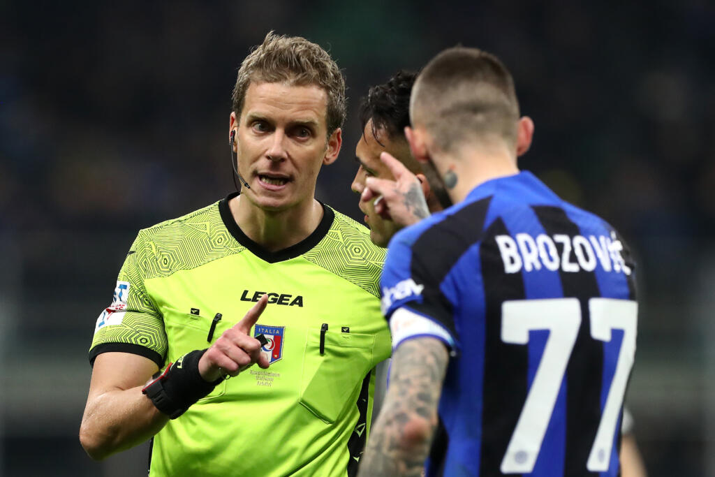 Inter, amarezza post Juve: club convinto di due tocchi di mano