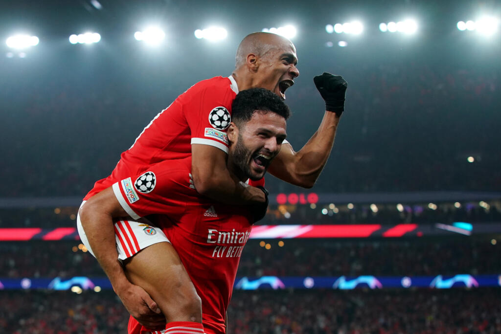 Champions League, i risultati: Benfica a valanga, Chelsea ai quarti