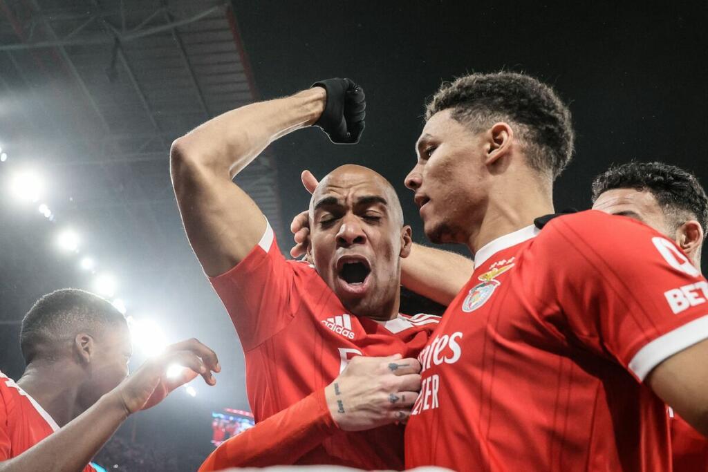 Benfica-Bruges, Joao Mario da impazzire: gol assurdo dell’ex Inter – VIDEO