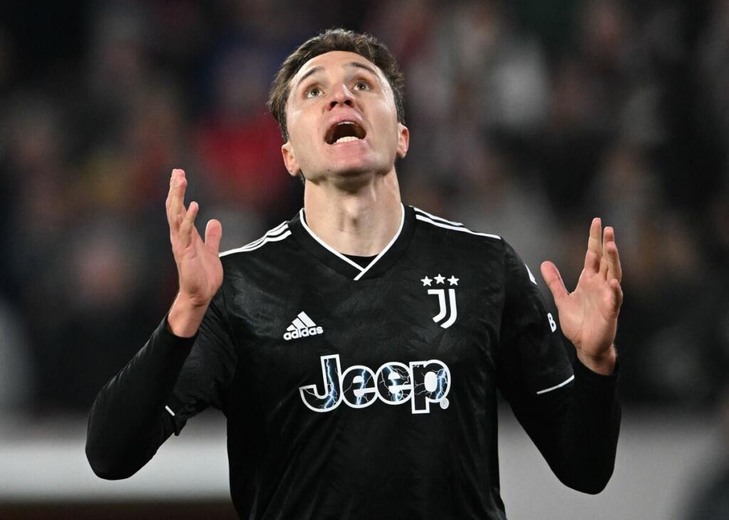 Juve, ombre sul futuro di Chiesa: il rinnovo potrebbe complicarsi