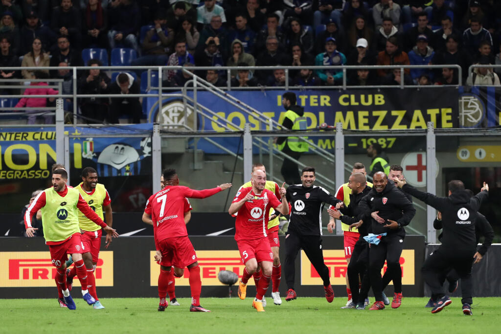 Serie A, la classifica aggiornata: frenate Napoli e Milan, Inter ancora KO