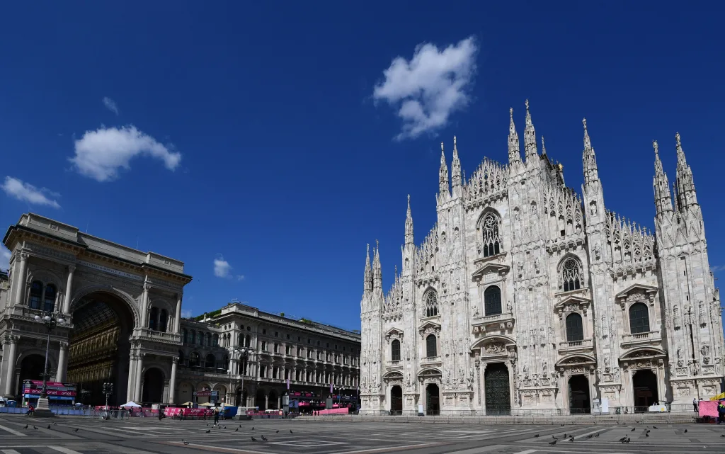 Morte Berlusconi, si va verso i Funerali di Stato a Milano
