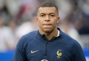 Mbappé Messi