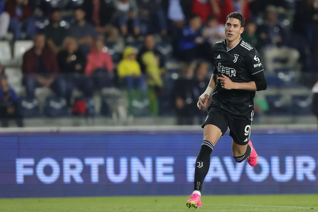 Dalla Francia: il Psg prepara l’affondo per Vlahovic