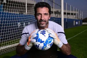 Buffon rifiuta l'Arabia e si ritira? Ultimissimi aggiornamenti