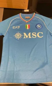 Nuova maglia Napoli, spuntano le immagini: scopriamole