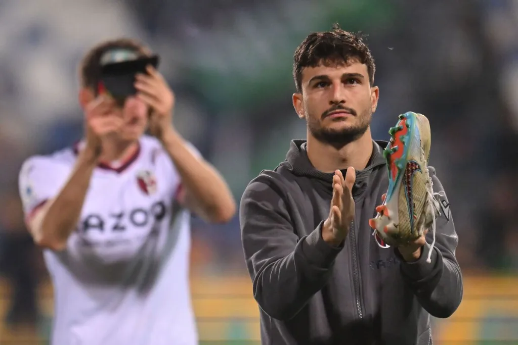 Fiorentina, interessa Orsolini: tante incognite per Italiano