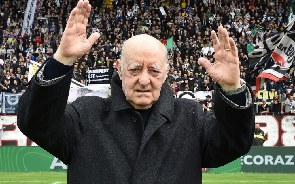 Lutto nel mondo del calcio, morto Carlo Mazzone: addio al mister con più panchine in Serie A