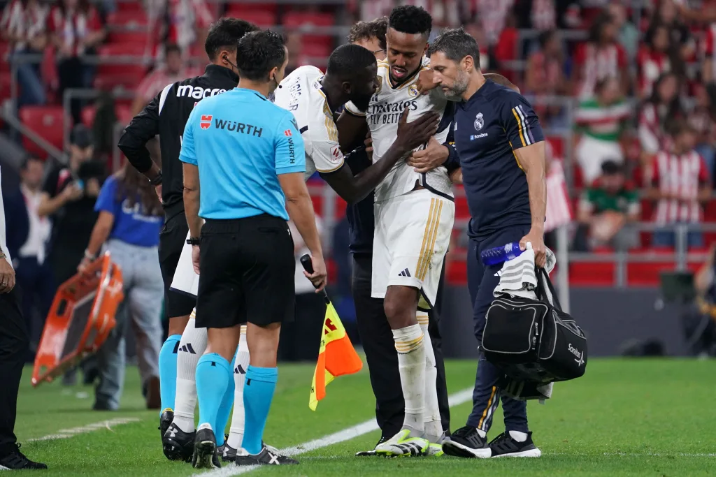 Real Madrid, Militao KO: grave infortunio per il difensore