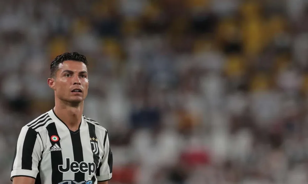 Juventus, Ronaldo chiede i 19 milioni ma c'è un documento chiave che libera i bianconeri