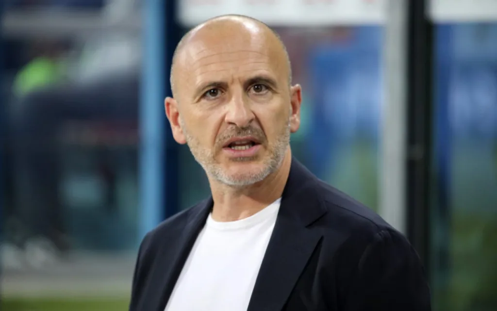 Mercato Inter, per la difesa piace un ex Milan: ecco di chi si tratta